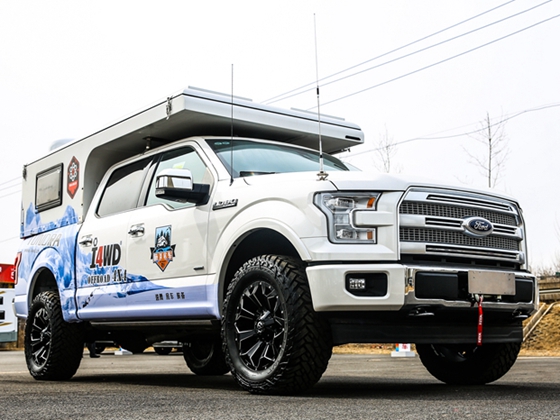 旅美速騰福特“F150”越野者四驅(qū)越野房車