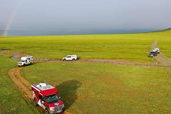 成都洛帶房車(chē)展旅美速騰帶你看陸地頭等艙中規(guī)福特F150LTD四驅(qū)越野房車(chē)